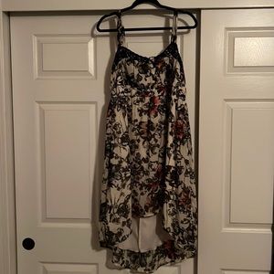 Torrid Dress Floral HI-LO Size 14 Zip Up Back Casual Party Event Cream Black